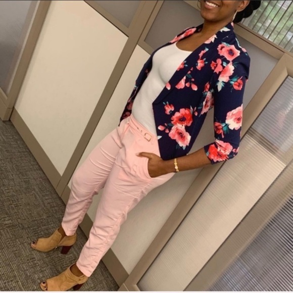 💕 New Red Floral Blazer - Picture 2 of 4